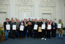 Gruppenbild zur Verleihung des Staatsehrenpreises für das Bäckerhandwerk im Max-Josef-Saal der Residenz in München.