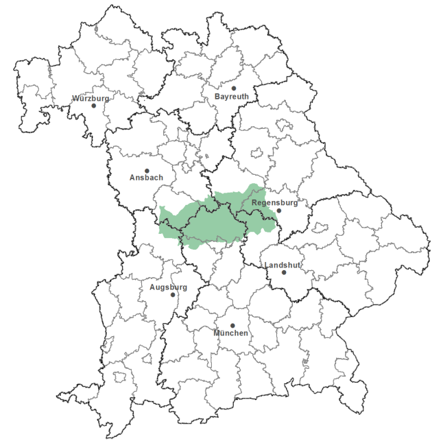 Die Karte zeigt das Bundesland Bayern. Zusätzlich sind die Grenzen der bayerischen Regierungsbezirke zu erkennen. Die ausgewählte Region ist als grüner Flächenumriss gekennzeichnet. Die Region Südliche Frankenalb und Südlicher Oberpfälzer Jura liegt zentral in Bayern.