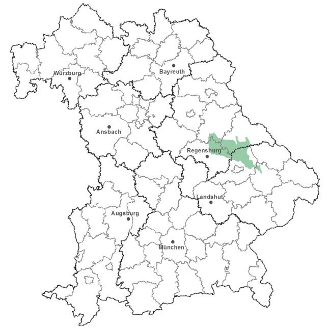 Die Karte zeigt das Bundesland Bayern. Zusätzlich sind die Grenzen der bayerischen Regierungsbezirke zu erkennen. Die ausgewählte Region ist als grüner Flächenumriss gekennzeichnet. Die Region Westlicher Vorderer Bayerischer Wald liegt im Osten von Regensburg.