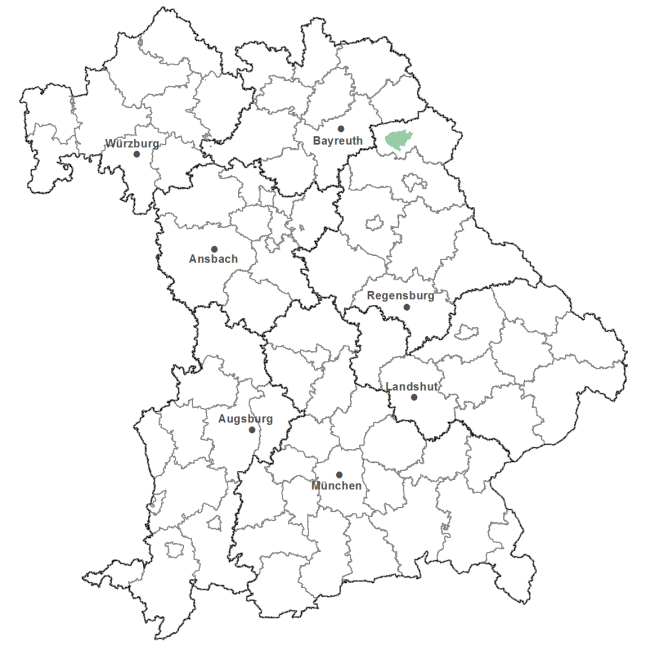 Die Karte zeigt das Bundesland Bayern. Zusätzlich sind die Grenzen der bayerischen Regierungsbezirke zu erkennen. Die ausgewählte Region ist als grüner Flächenumriss gekennzeichnet. Die Region Steinwald liegt im Osten von Bayreuth.