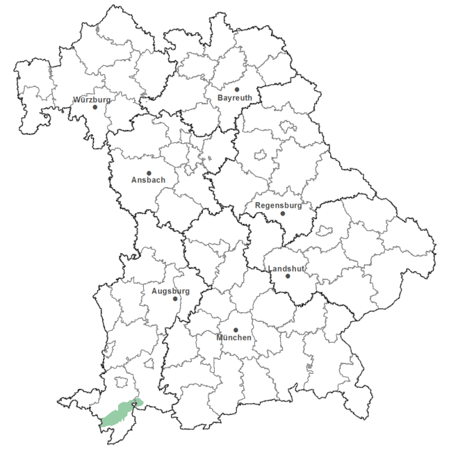 Die Karte zeigt das Bundesland Bayern. Zusätzlich sind die Grenzen der bayerischen Regierungsbezirke zu erkennen. Die ausgewählte Region ist als grüner Flächenumriss gekennzeichnet. Die Region Allgäuer Flysch- und Helvetikumvoralpen liegt im Südwesten von Bayern.