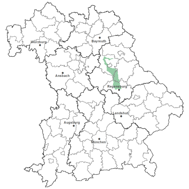 Die Karte zeigt das Bundesland Bayern. Zusätzlich sind die Grenzen der bayerischen Regierungsbezirke zu erkennen. Die ausgewählte Region ist als grüner Flächenumriss gekennzeichnet. Die Region Oberpfälzer Jurarand liegt im Norden von Regensburg.
